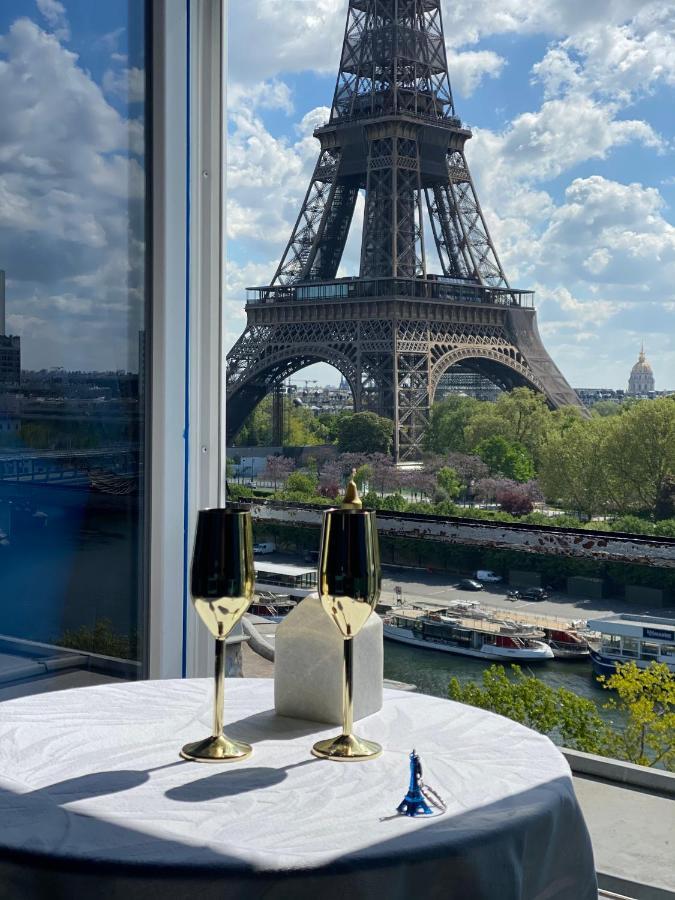 Eiffel Tower Romantic View Apartamento Paris Exterior foto